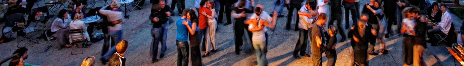 Salsa dancing banner Strandbar berlin