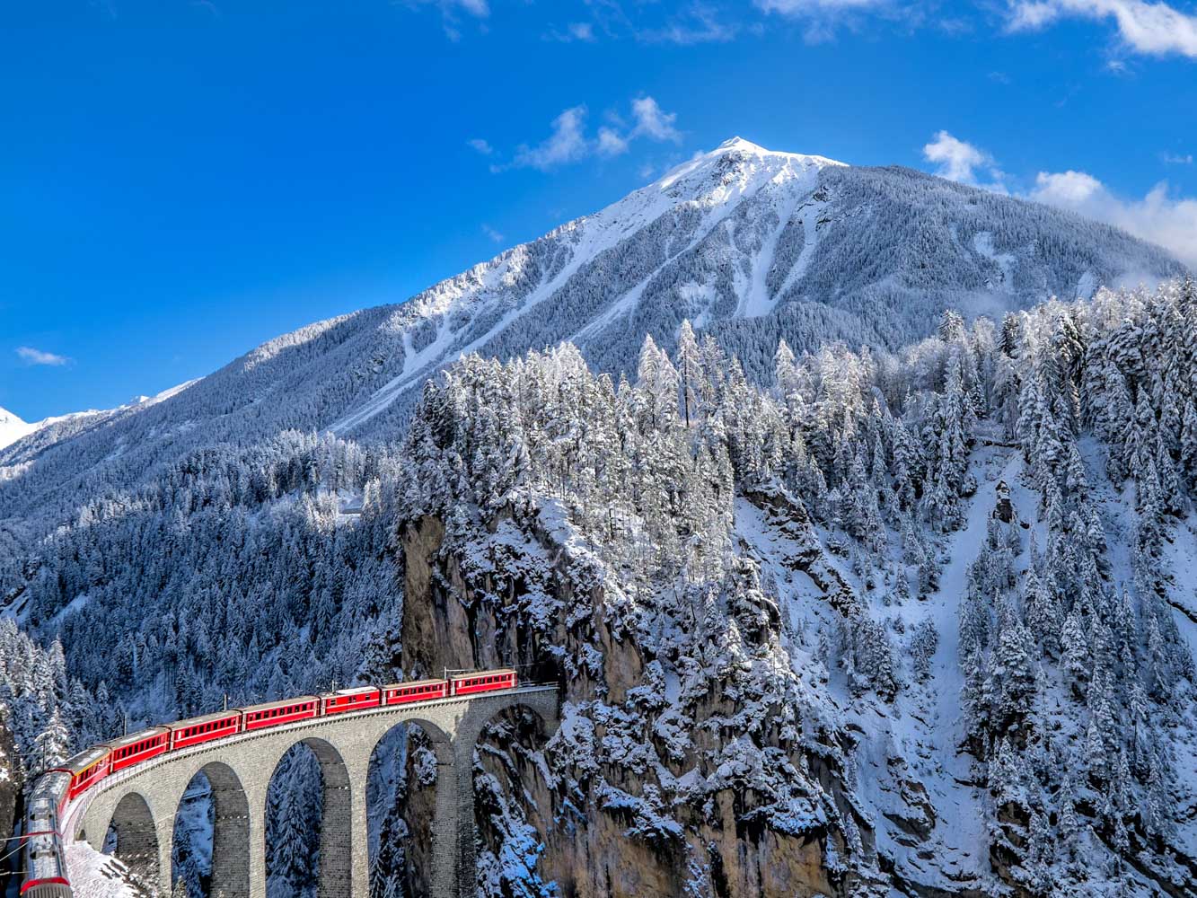 122399 glacier express shutterstock 245828419