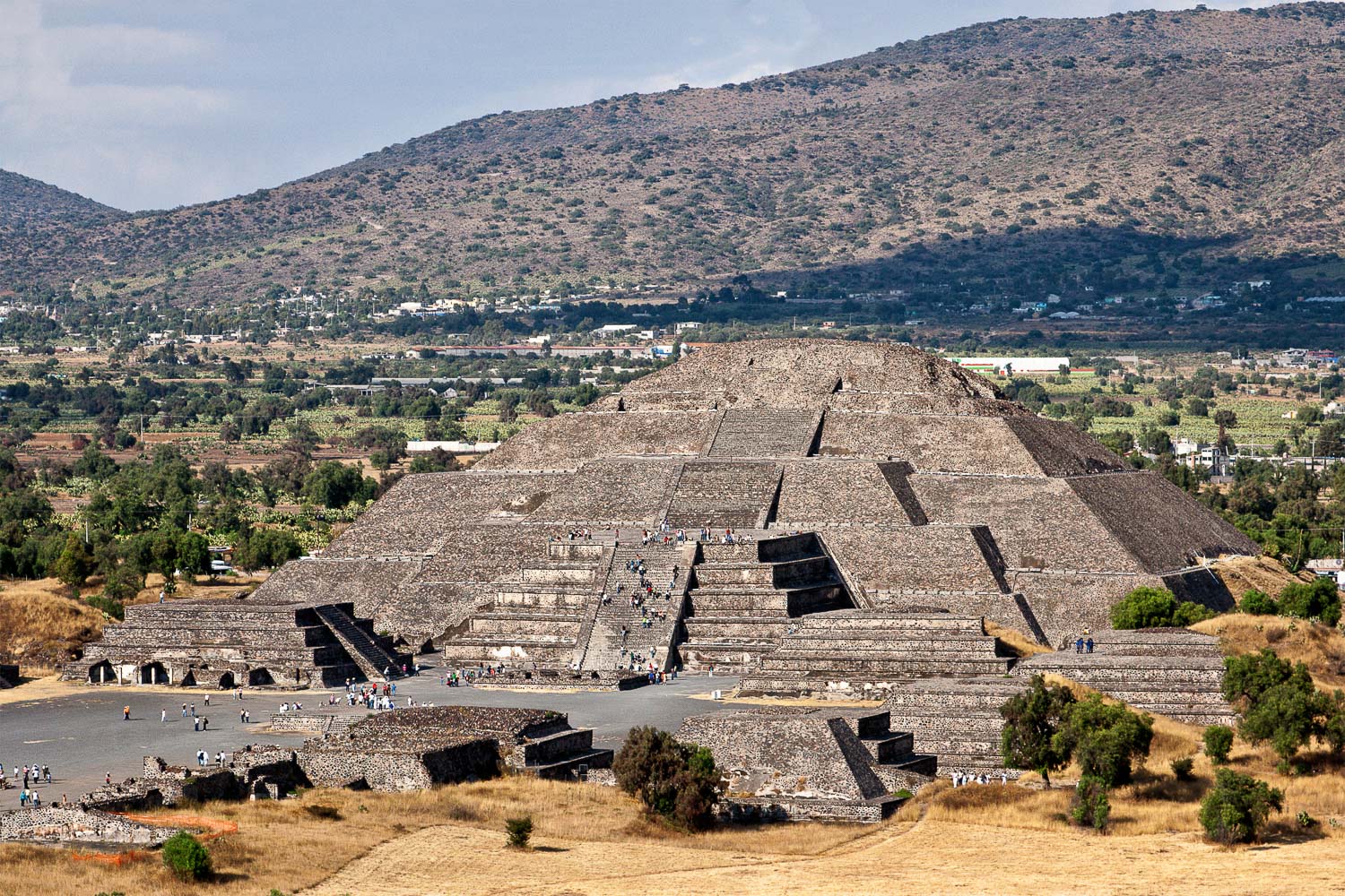 pyramid moon teotihuacan mexico